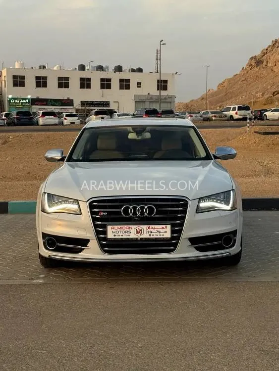 Audi S8 2014 for Sale in Abu Dhabi Image-17