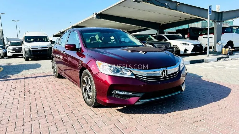 هوندا أكورد 2016 for Sale in الشارقة Image-4