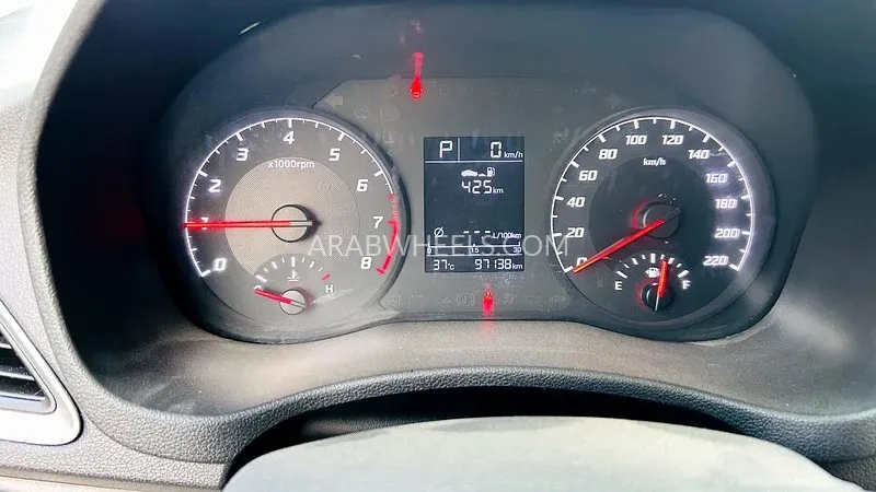 Hyundai Accent 2021 for Sale in Sharjah Image-10