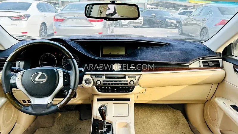 Lexus ES 2013 for Sale in Sharjah Image-13