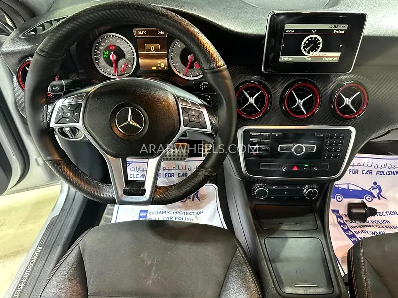 مرسيدس بنز كلاس A 2015 for Sale in أبو ظبي Image-2