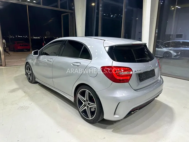 مرسيدس بنز كلاس A 2015 for Sale in أبو ظبي Image-8