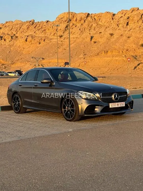 مرسيدس بنز كلاس C 2019 for Sale in أبو ظبي Image-3
