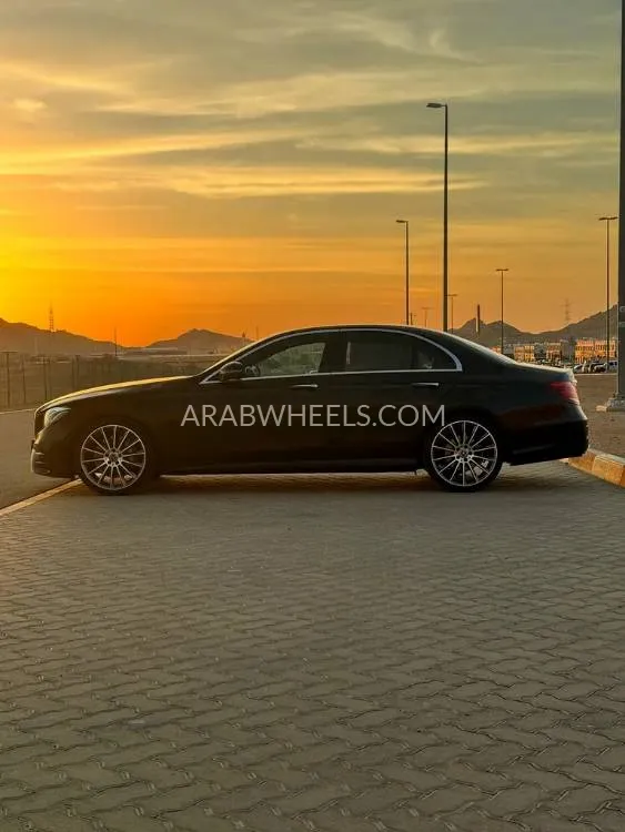 Mercedes Benz E Class 2020 for Sale in Abu Dhabi Image-12