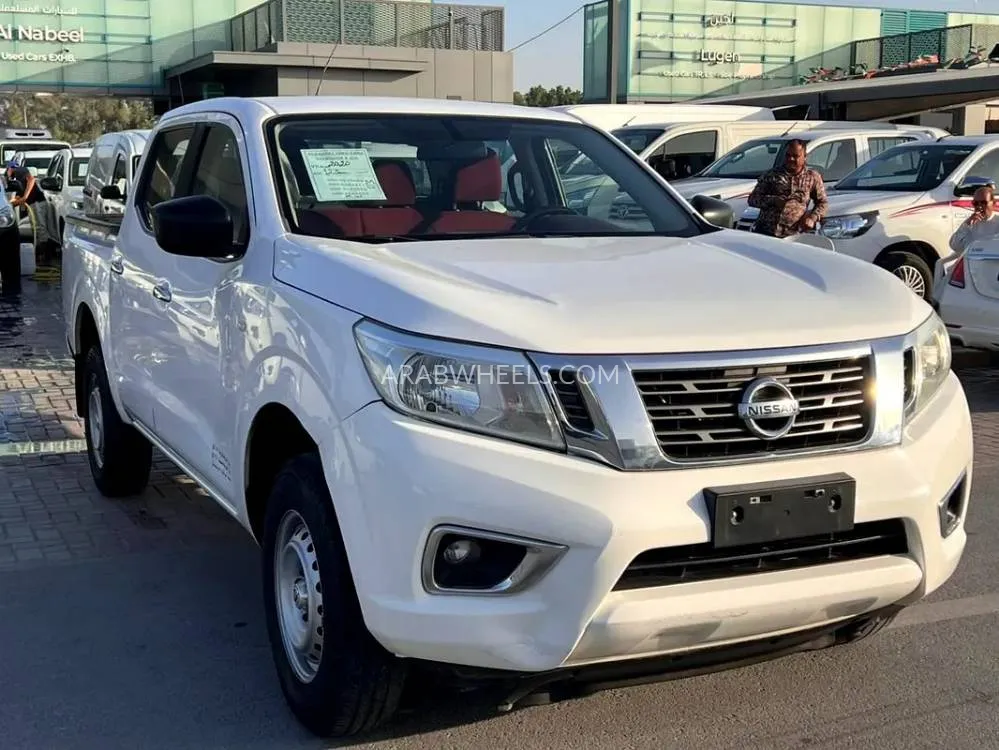 Nissan Navara 2020 for Sale in Sharjah Image-10