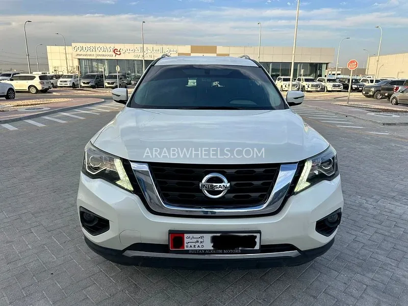 Nissan Pathfinder 2018 for Sale in Abu Dhabi Image-11