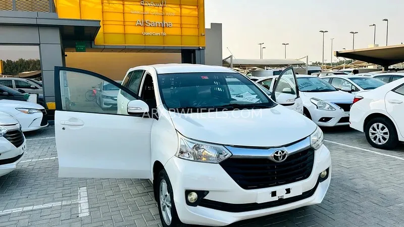 Toyota Avanza 2019 for Sale in Sharjah Image-3