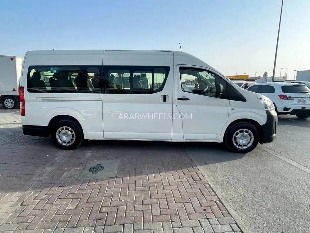 تويوتا هايس 2022 for Sale in الشارقة Image-13