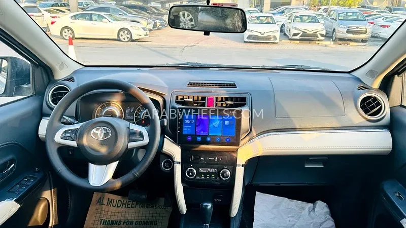 Toyota Rush 2019 for Sale in Sharjah Image-11