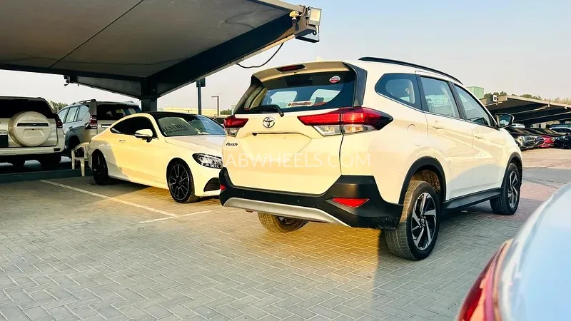 Toyota Rush 2019 for Sale in Sharjah Image-12