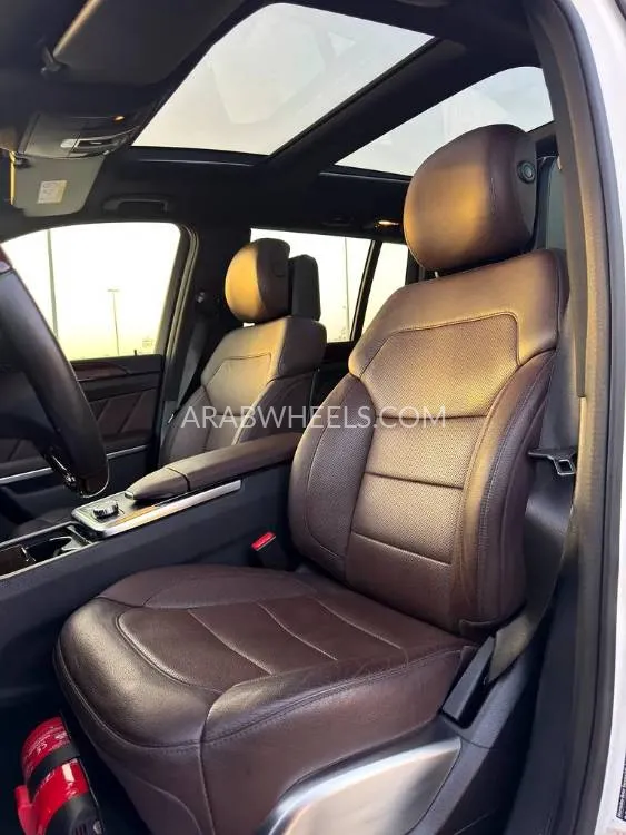 Mercedes Benz GL Class 2016 for Sale in Abu Dhabi Image-15