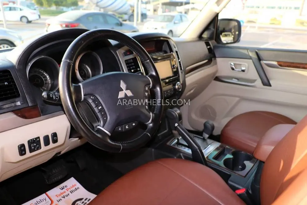 ميتسوبيشي باجيرو 2019 for Sale in أبو ظبي Image-10