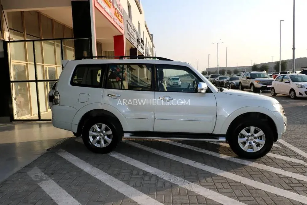 ميتسوبيشي باجيرو 2019 for Sale in أبو ظبي Image-15