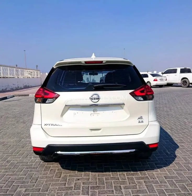 Nissan X-Trail 2021 for Sale in Ajman Image-6