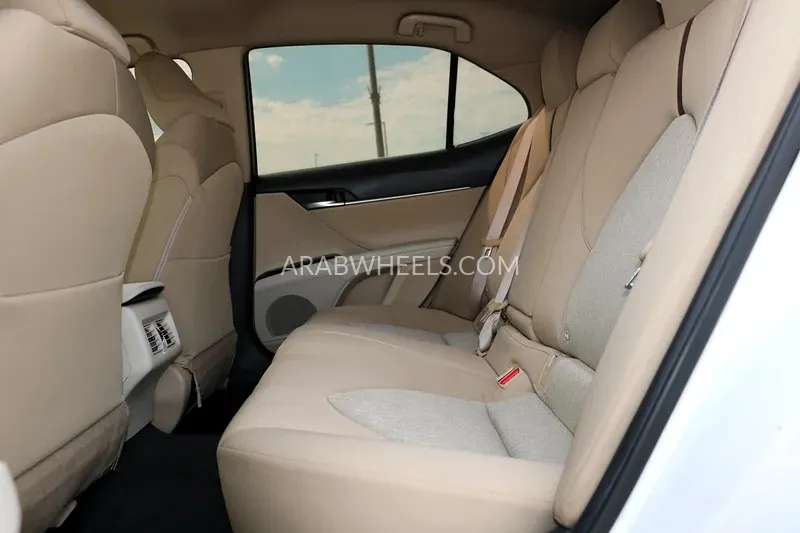 Toyota Camry 2019 for Sale in Abu Dhabi Image-12