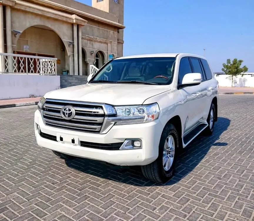 Toyota Land Cruiser 2018 for Sale in Ajman Image-7
