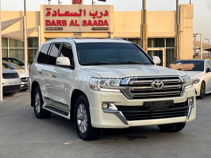 Toyota Land Cruiser 2018 for Sale in Sharjah Image-13