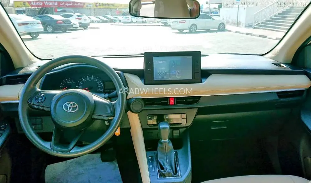 Toyota Yaris 2023 for Sale in Ajman Image-6