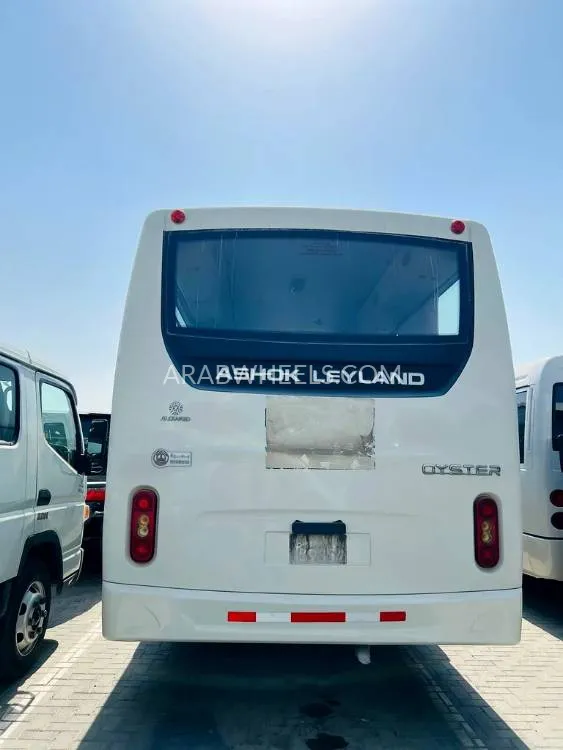 Ashok Leyland Oyster 2021 for Sale in Sharjah Image-3