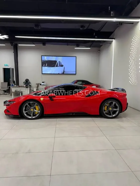 Ferrari SF90 Spider 2023 for Sale in Dubai Image-18