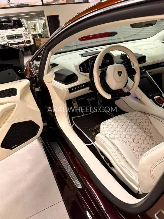 Lamborghini Huracan 2020 for Sale in Dubai Image-7