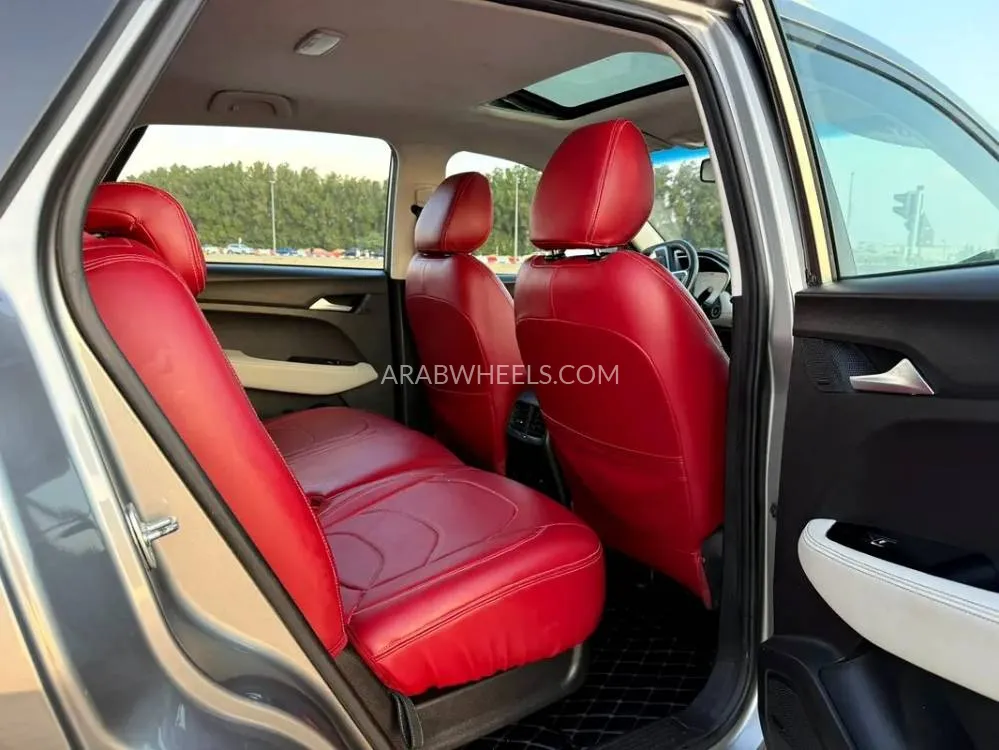 Chevrolet Captiva 2023 for Sale in Sharjah Image-13