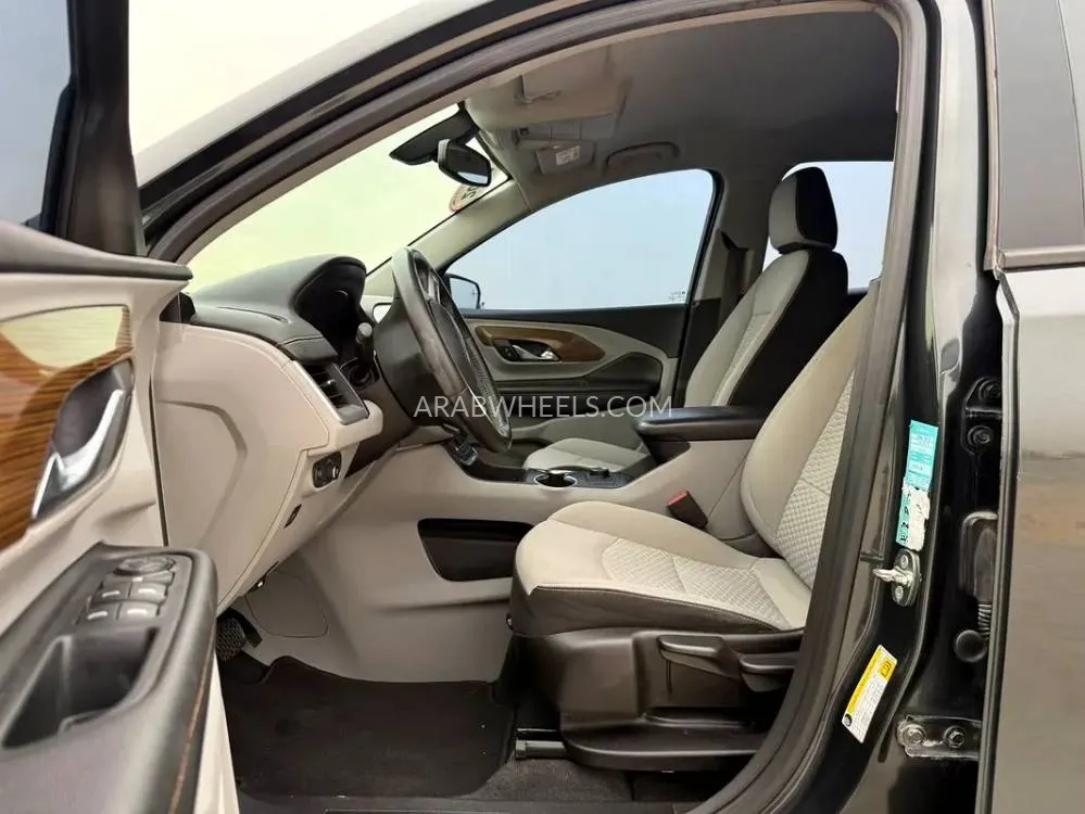 GMC Terrain 2018 for Sale in Sharjah Image-4