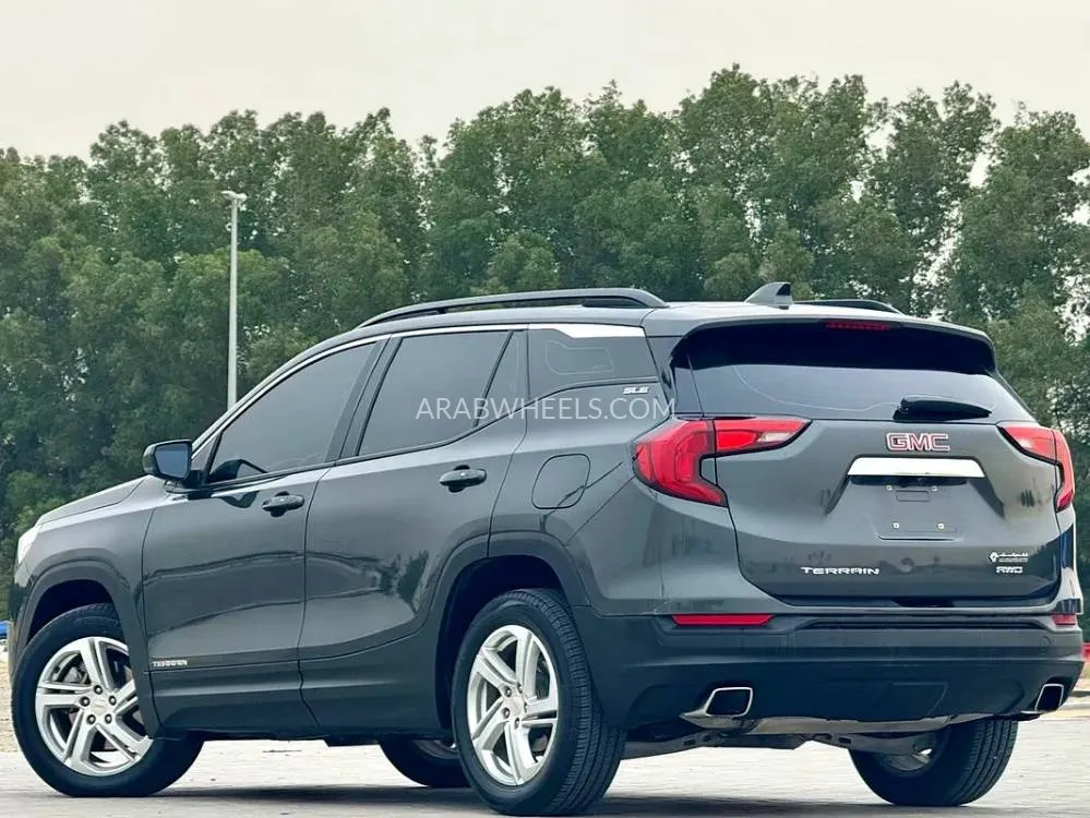 GMC Terrain 2018 for Sale in Sharjah Image-5
