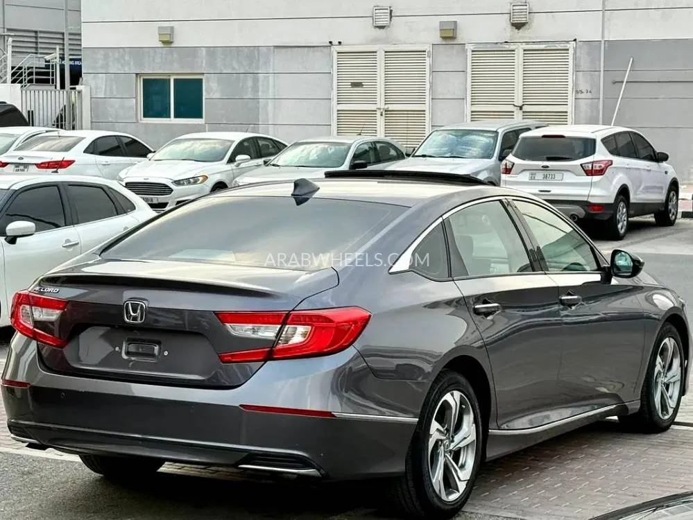 هوندا أكورد 2018 for Sale in الشارقة Image-13