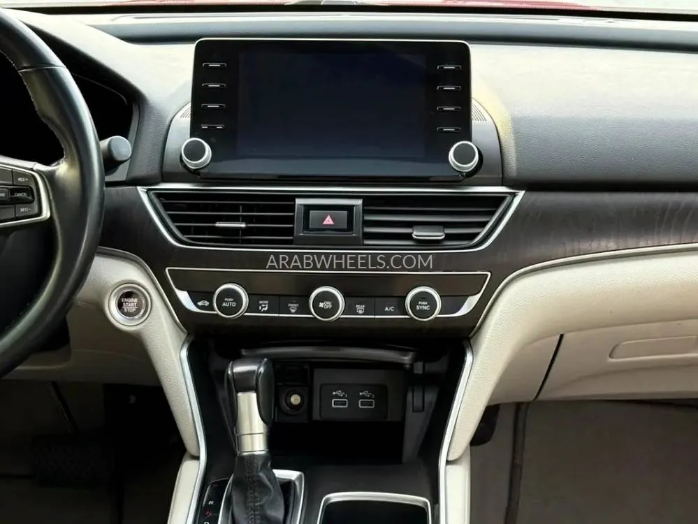 هوندا أكورد 2022 for Sale in الشارقة Image-15