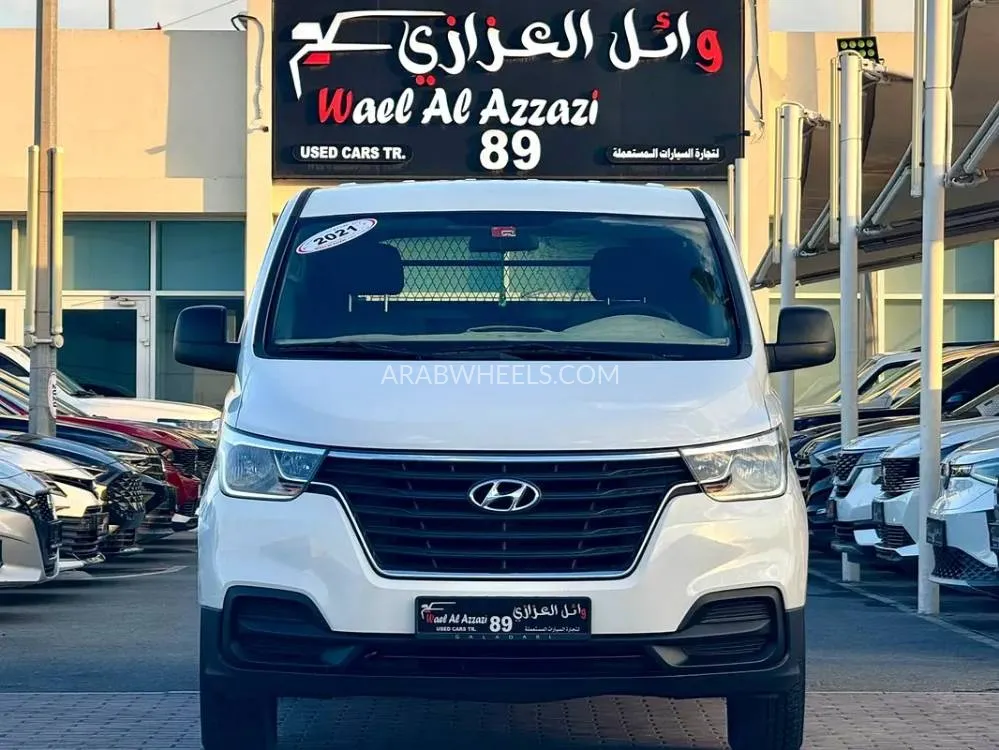 Hyundai H1 2021 for Sale in Sharjah Image-8