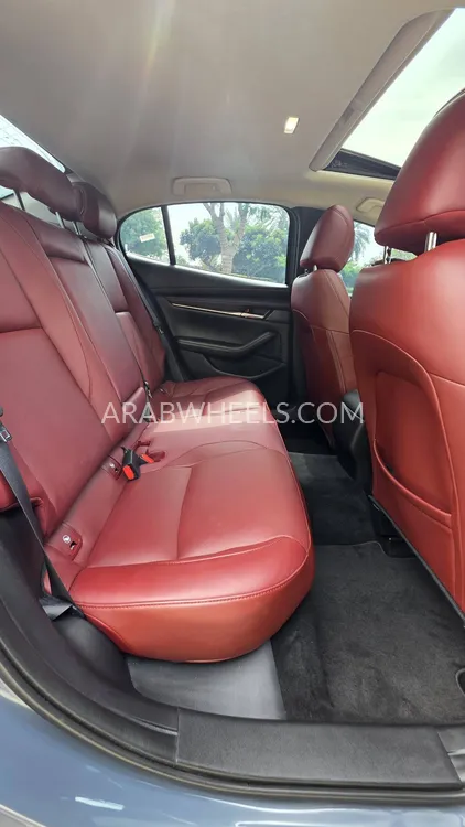 Mazda 3 2024 for Sale in Dubai Image-16