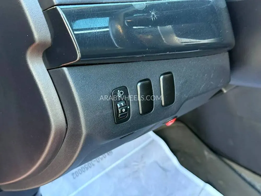 Mitsubishi Lancer 2015 for Sale in Sharjah Image-11