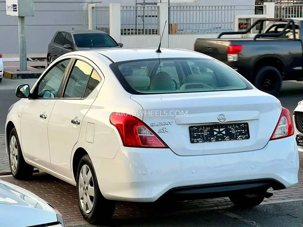 Nissan Sunny 2022 for Sale in Sharjah Image-4