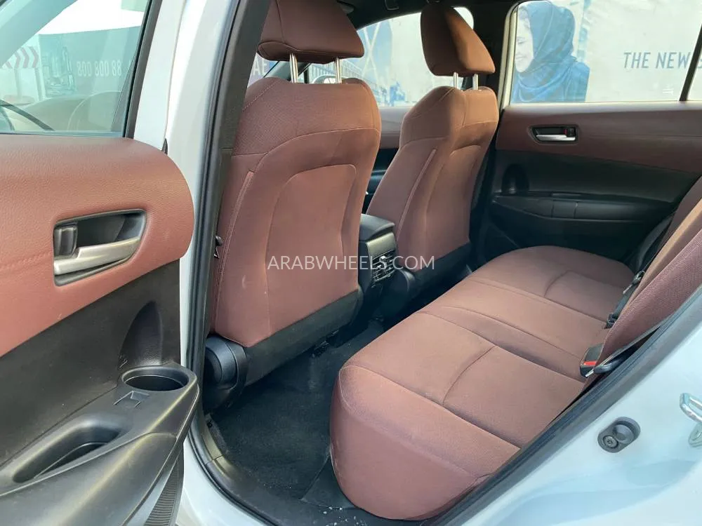Toyota Corolla Cross 2022 for Sale in Sharjah Image-5