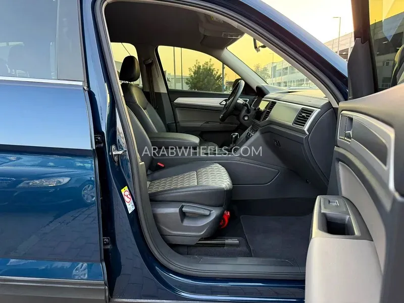 Volkswagen Teramont 2023 for Sale in Sharjah Image-3