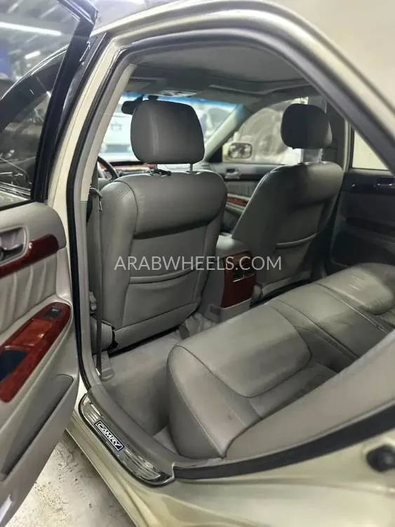 Toyota Camry 2003 for Sale in Sharjah Image-7