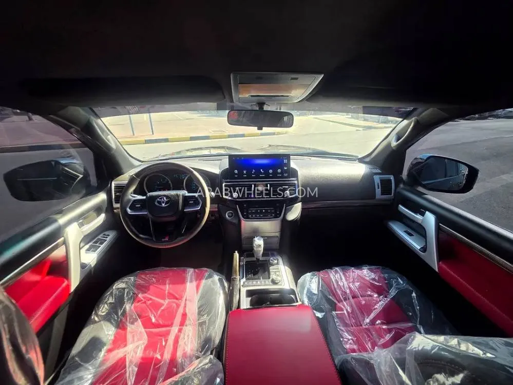 Toyota Land Cruiser 2008 for Sale in Sharjah Image-2