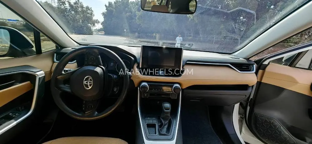 Toyota Rav4 2023 for Sale in Sharjah Image-13