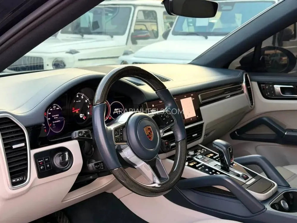 Porsche Cayenne 2023 for Sale in Abu Dhabi Image-4