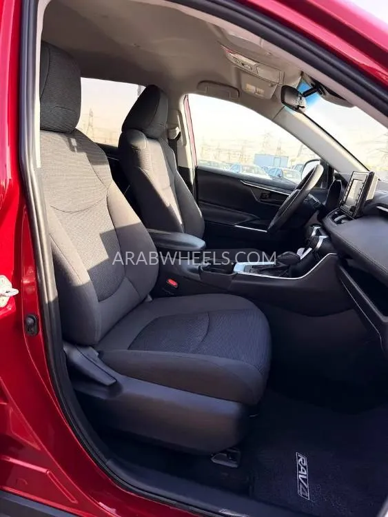 Toyota Rav4 2019 for Sale in Sharjah Image-3