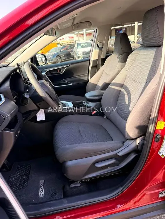 Toyota Rav4 2019 for Sale in Sharjah Image-4