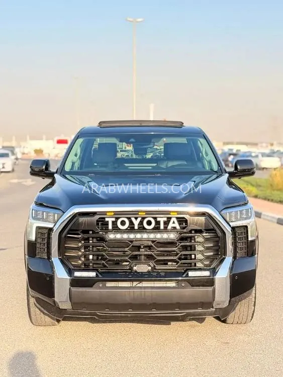 Toyota Tundra 2023 for Sale in Sharjah Image-9