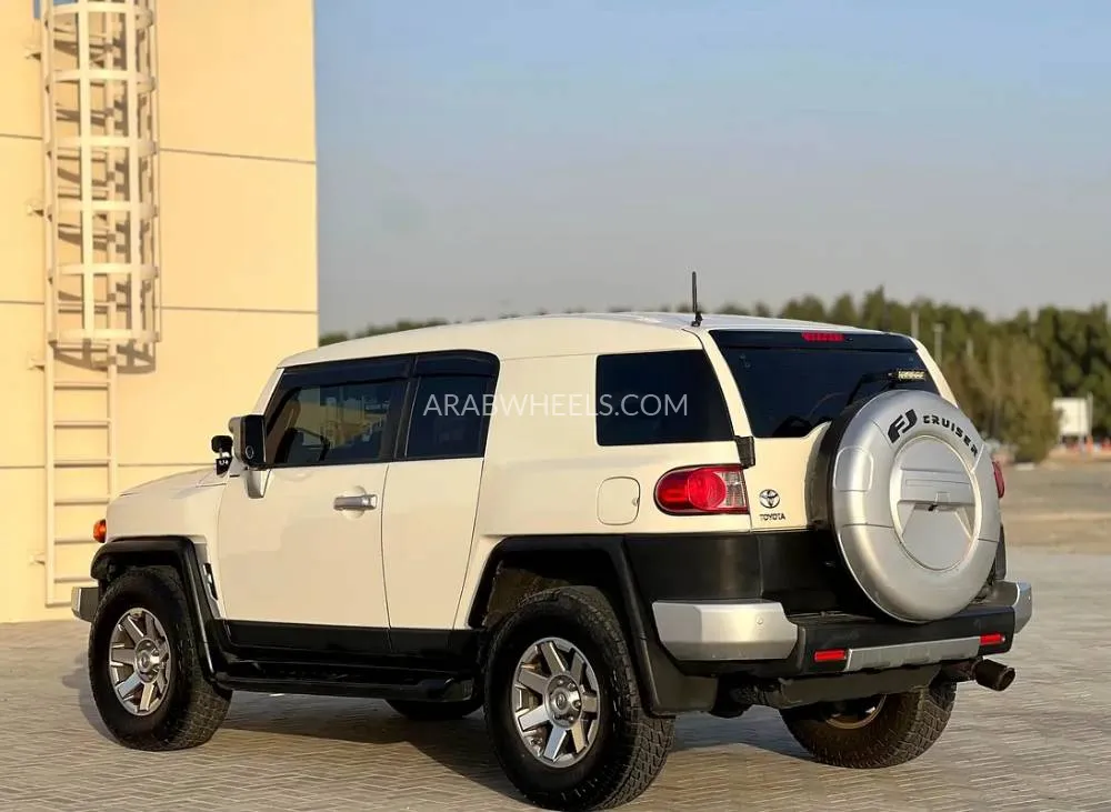 Toyota FJ Cruiser 2021 for Sale in Sharjah Image-9