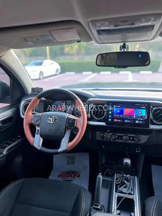 Toyota Tacoma 2017 for Sale in Sharjah Image-12