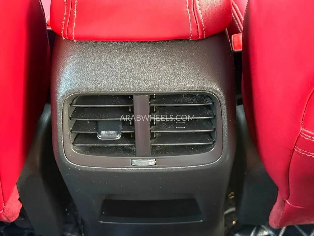 Chevrolet Captiva 2023 for Sale in Abu Dhabi Image-16