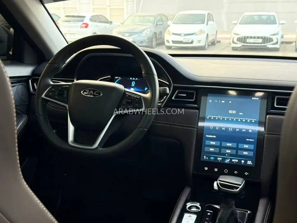 JAC J7 2023 for Sale in Abu Dhabi Image-8