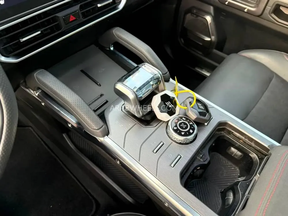 Jetour T2 2024 for Sale in Abu Dhabi Image-9