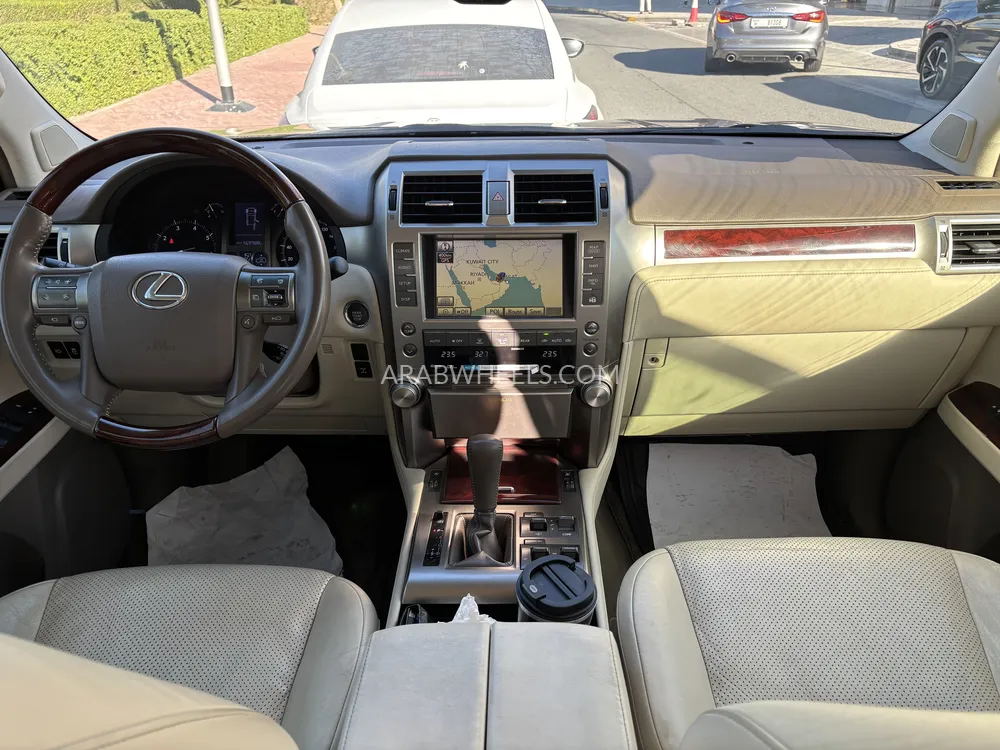 Lexus GX 2010 for Sale in Dubai Image-5