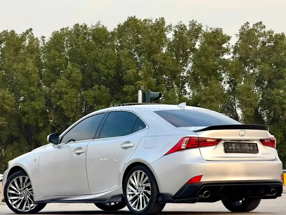 Lexus IS 2014 for Sale in Abu Dhabi Image-13
